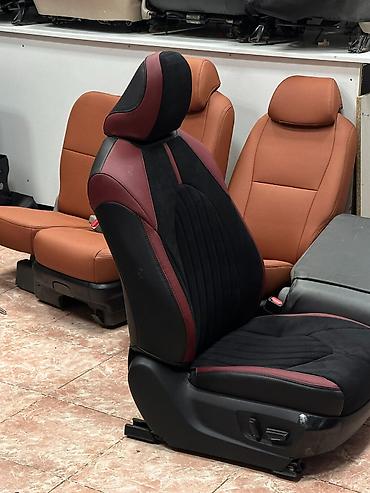 обшивка камри: Чехлы Алькантара, цвет - Черный, Toyota, Новый, Самовывоз — 1