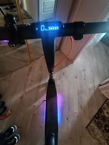 ninebot e2 pro: Yeni Elektrik samokat 10", 501 - 750 Vt, 26 - 35 km/s, Ünvandan götürmə — 4