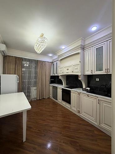 5 жана андан көп, 200 м², Ак-Кеме Элитка, Пентхаус кабат, Евро оңдоо