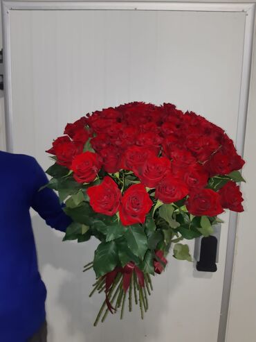gül buketleri: 🌹 51 ədəd Rosa – Sevginin Dilini Danışan Güllər 🌹 Sevdiyinizə olan