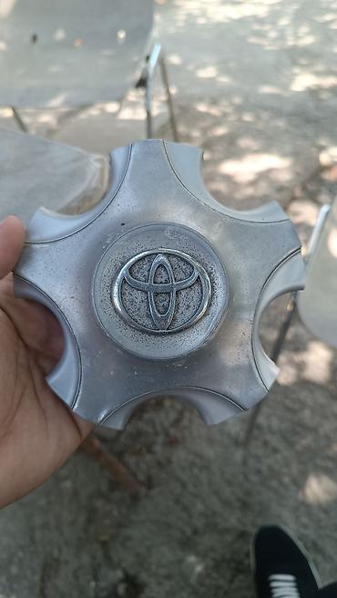 wrangler teker: Toyota diskinin mərkəz qapağı (center cap) - Marka/loqo: Toyota - — 2