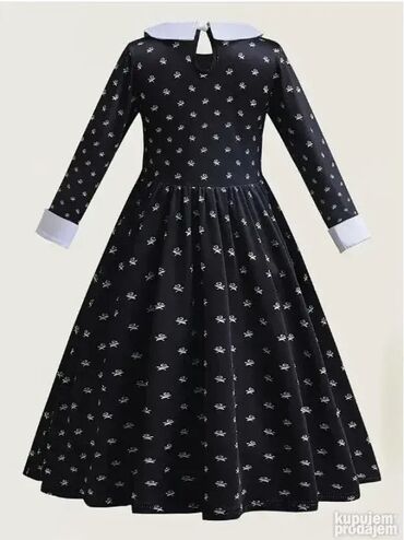 Kostimi za maskenbal: Sa kragnicom i cvetićima - dizajn kao iz filma Wednesday Adams family — 6