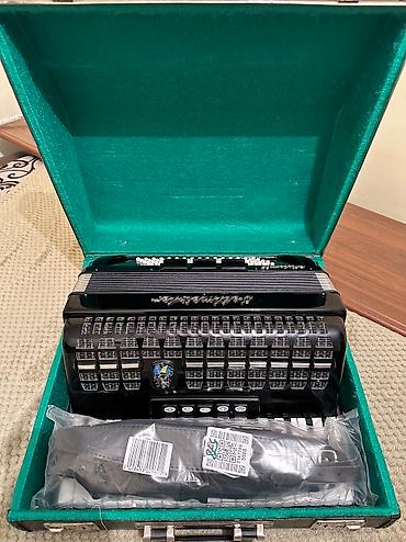 Аккордеоны: Продаю Германские Аккордеон Вельтмейстер каприз Вельтмейстер метеор — 27