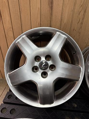 Диски: Литые Диски R 18 Lexus, Комплект, отверстий - 5, Б/у — 5