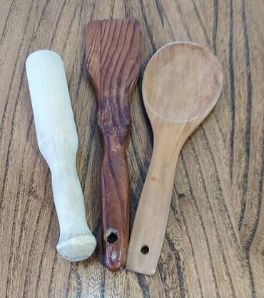 Другие товары для кухни: Соль + перец набор - 100 с. Вазочка для варенья - 100 с Молочник цена — 12