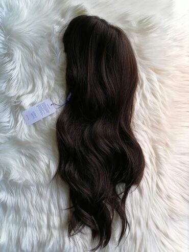 Perike i klipse: Perike
Cena 3200din na lalafo.rs — 13 Perike i klipse: Perike
Cena 3200din — 13