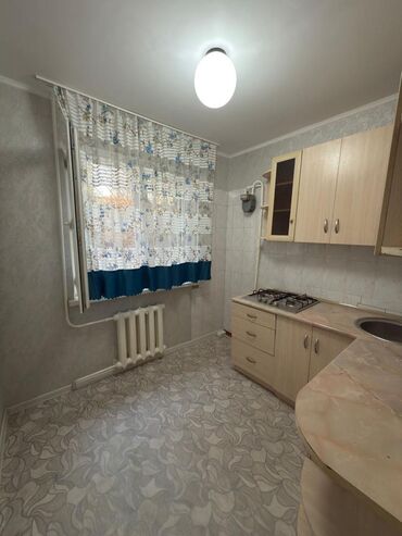 Продажа квартир: 1 комната, 32 м², 104 серия, 1 этаж, Косметический ремонт — 6