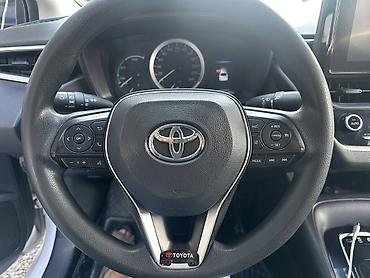 тойота аква гибрид: Toyota Corolla: 2021 г., 1.8 л, Гибрид, Седан — 9