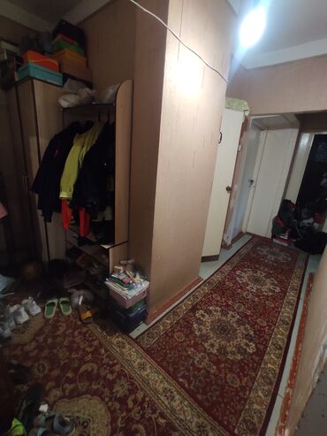 долгосрочная квартира в джалалабаде: 2 комнаты, 66 м², 105 серия, 2 этаж, Старый ремонт