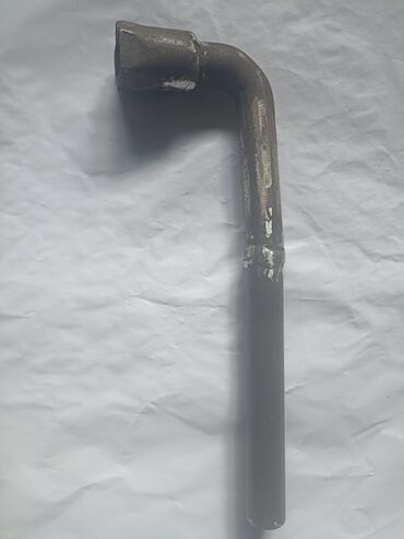prsluk i sa etikdtom italija: Krivo-okasti ključ sa slike OK 37 mm dužine 400 mm, ručica debljine