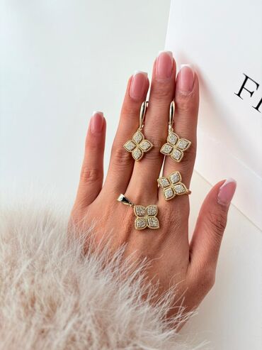 Bijuteriya dəstləri: Qadınlar üçün zərgərlik aksesuarları dəsti və ayrı-ayrı modellər - — 5