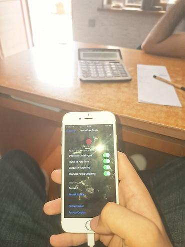 телефон fly б: IPhone 6s, < 16 ГБ, Золотой, Отпечаток пальца — 3