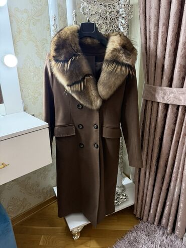 кожаная куртка женская: Loreta qadın palto - Rəng: tünd qəhvəyi - Model: ikiqat düymələnən