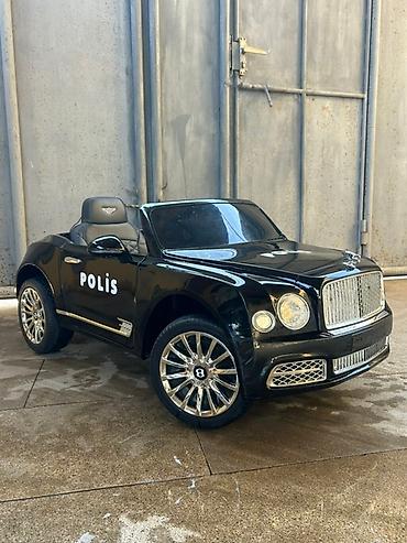 Uşaq üçün elektrik maşınları: Qara rəngdə, uşaqlar üçün nəzərdə tutulmuş "Bentley" markalı elektrik — 6