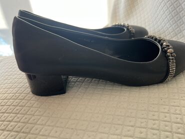 туфли 44 размер: Туфли 39, цвет - Черный