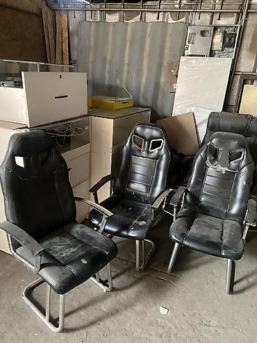 Игровые кресла: Игровое кресло, Б/у, Без колесиков, цвет - Черный, Экокожа — 16