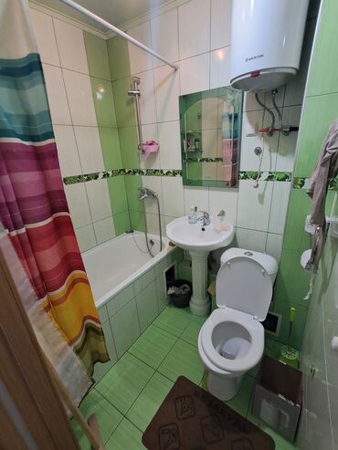 тыныстанова боконбаева: 12 м², С мебелью