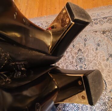 Botinka və botilyonlar: Ölçü: 40, rəng - Qara, İşlənmiş — 8