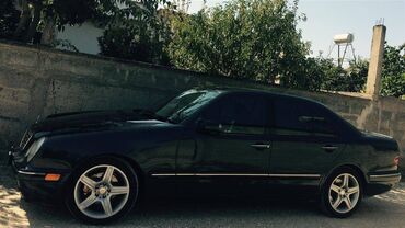 Mercedes-Benz: Mercedes-Benz E 320: 3.2 l. | 2000 έ. Λιμουζίνα — 5