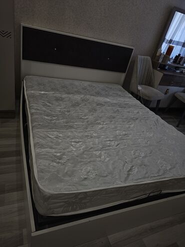 Б/у, Двуспальная кровать, С подъемным механизмом, С матрасом, Без выдвижных ящиков, Азербайджан