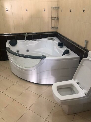 Uzunmüddətli kirayə mənzillər: Geniş, panoramalı mənzil – şəhər və dəniz mənzərəli - Böyük, işıqlı — 22