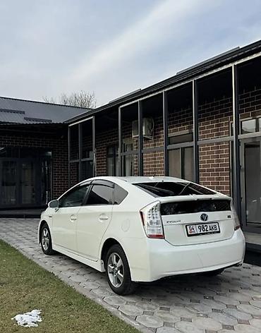 infinity fx35: Toyota Prius: 2010 г., 1.8 л, Автомат, Гибрид, Хэтчбэк — 1