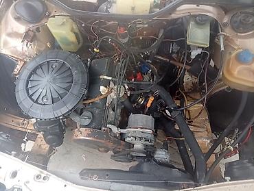Audi: Audi 100: 1986 г., 1.8 л, Механика, Бензин, Седан — 3
