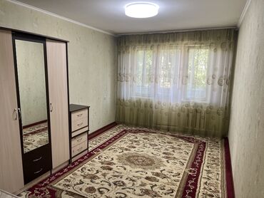 земельный дом в бишкеке: 1 бөлмө, 33 кв. м, 103-серия, 3 кабат, Косметикалык ремонт