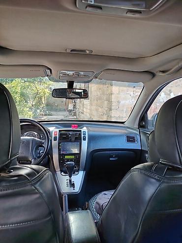 rav 4 toyota: Hyundai Tucson: 2.7 l | 2006 il Ofrouder/SUV — 4