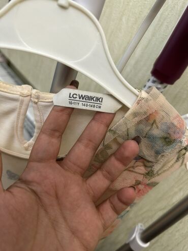 детское пляжное полотенце: LC Waikiki qız uşağı üçün paltar - Ölçü: 10–11 yaş (140–146 sm) -