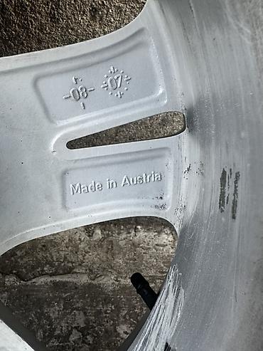 w211 disk teker: Disklər orjinaldı,təkərlər yenidi.Arxa disklərdə svarka var,təkərin 1 — 4