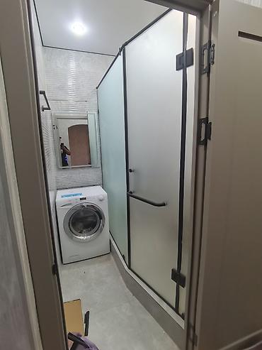 Душевые перегородки и ограждения: Душевые перегородки и зеркала на заказ, по индивидуальным размерам — 15