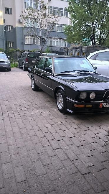 bud e9: BMW 5 series: 1984 г., 3 л, Механика, Бензин, Седан — 10