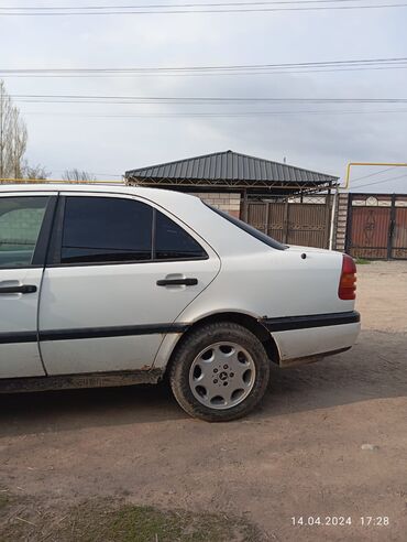 Mercedes-Benz: Mercedes-Benz 200: 1993 г., 2 л, Автомат, Бензин, Седан