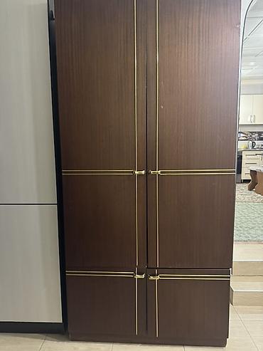 standing mirror: Шифоньер, шкаф для одежды, Б/у, Прямой, ЛДСП — 1