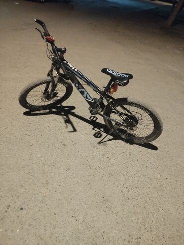 İdman velosipedləri: İşlənmiş BMX velosipedi Adidas, 24", sürətlərin sayı: 7, Ünvandan götürmə