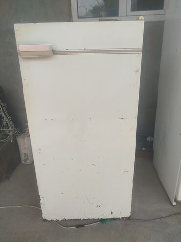 холодильник ariston: Холодильник Б/у, Однокамерный, 120 *