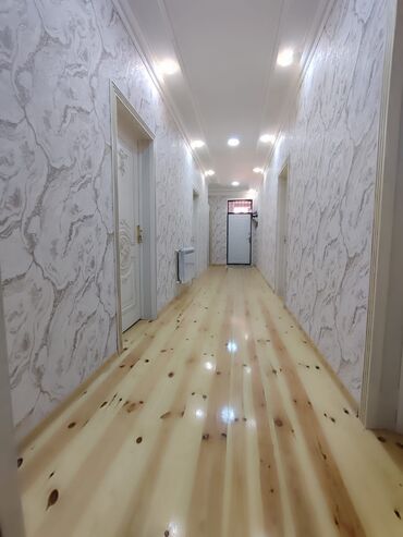 Həyət evləri və villaların satışı: Məhəmmədinin girəcəyində 4 sot torpaqda, sahəsi 160 kv.m olan kürsülü — 11