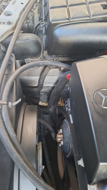 Mercedes-Benz: Mercedes-Benz C-Class: 2.3 l | 1998 il Sedan — 10