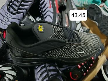 Patike: 2850 din — 5