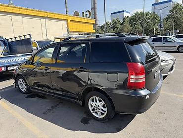 айни 95: Toyota WISH: 2005 г., 1.8 л, Автомат, Бензин, Универсал — 3