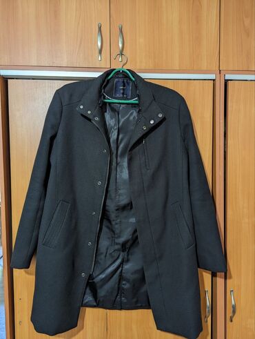 пальто 48: Пальто фирмы celio, покупалось во Франции носилось очень мало