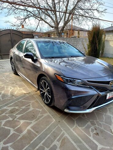 алфард 2018: Toyota Camry: 2018 г., 2.5 л, Автомат, Бензин, Седан