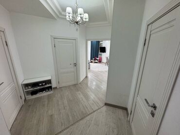 купить квартиру в бишкеке без ремонта: 3 комнаты, 72 м², Элитка, 13 этаж, Евроремонт
