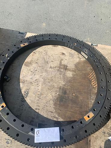 satilan kamazlar: Kamaz İvanovec Maz ucun 25 tonluq 40 bolt olan venes satilir Tezedi — 2
