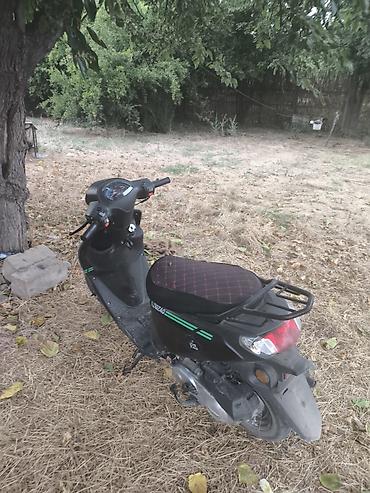 skuter toba: ZIGZAG şəhər skuter - Rəng: mat qara, yaşıl zolaqlı dizayn - — 3