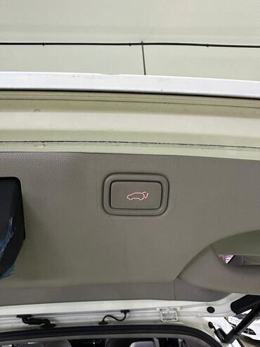 Kia: Kia Carnival: 2018 г., 2.2 л, Автомат, Дизель, Минивэн — 8