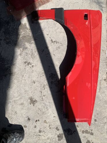 passat v4: Переднее правое Крыло Volkswagen Б/у, цвет - Красный, Оригинал