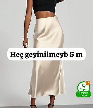 Юбки: Satən ətək - Rəng: krem/şampan - Kəsim: midikəsim, yüngül A-siluet — 1