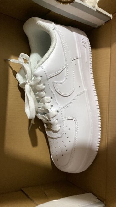 кроссовки найк аир форс: Кроссовки Nike Air Force 1 белого цвета, выполненные из кожи